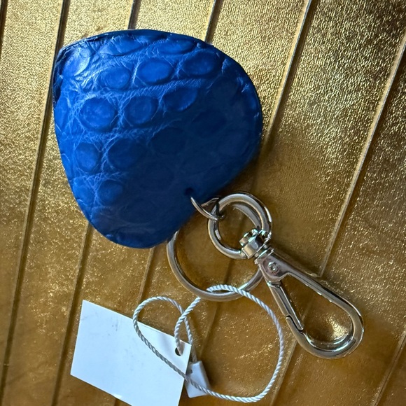 💙 authentic crocodile skin, blue heart Blue Textured Heart Keychain - Picture 10 of 13